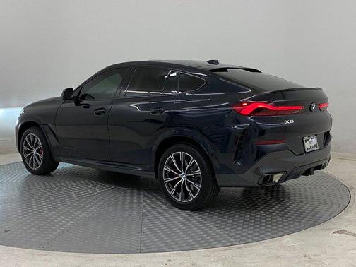 2025 BMW X6 xDrive40i