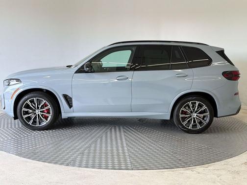 Brooklyn Grey Metallic 2026 BMW X5 M60i
