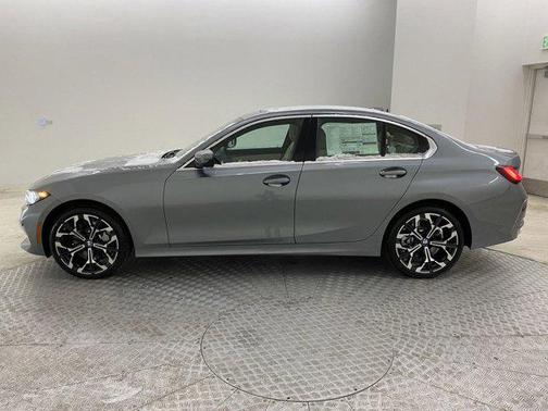 2025 BMW 330 i xDrive
