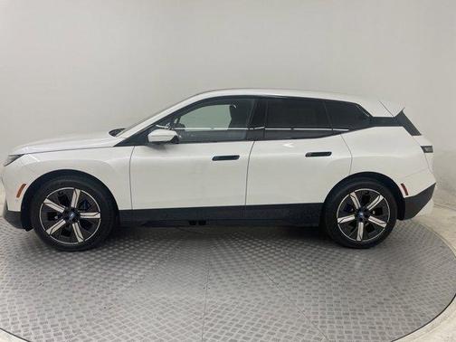 2025 BMW iX xDrive50