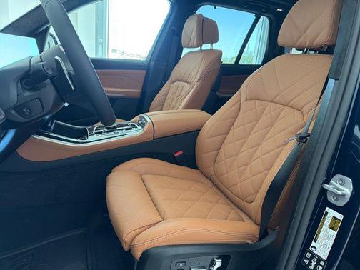 Tanzanite Blue II Metallic 2026 BMW X5 M60i