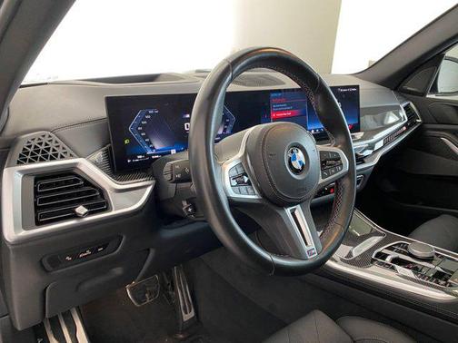 2024 BMW X5 M60i