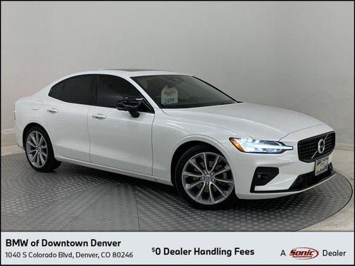 2021 Volvo S60 T5 Momentum