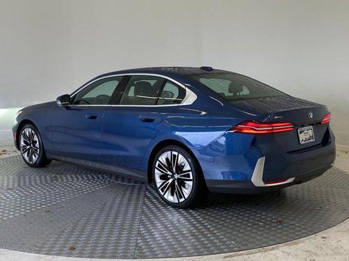 2025 BMW 530 xDrive