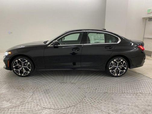 2025 BMW 330 i xDrive