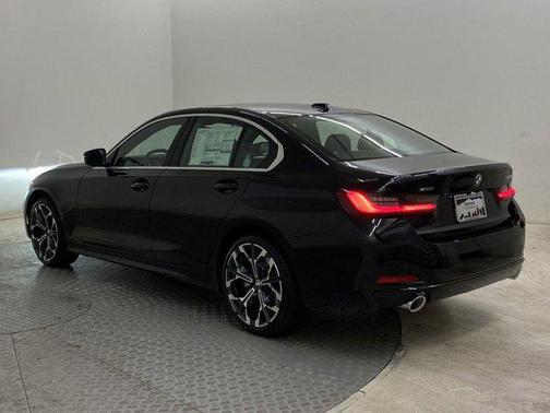 2025 BMW 330 i xDrive