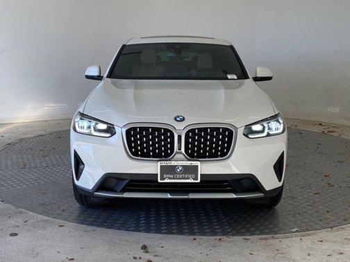 2023 BMW X4 xDrive30i
