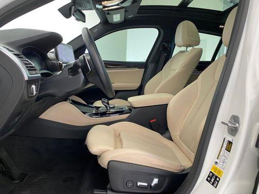 2023 BMW X4 xDrive30i