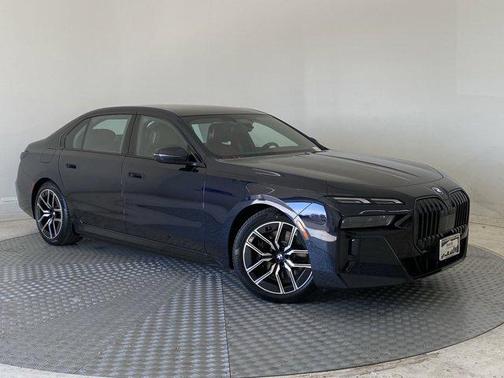 2025 BMW i7 xDrive60