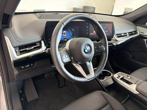 Space Silver Metallic 2025 BMW X1 xDrive28i