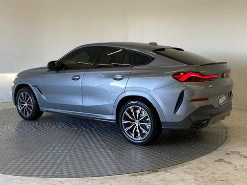 2025 BMW X6 M60i