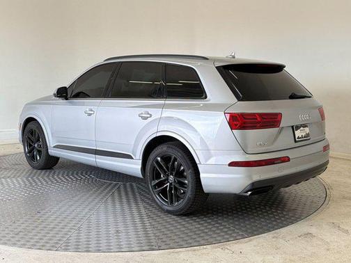 Florett Silver Metallic 2018 Audi Q7 3.0T Prestige