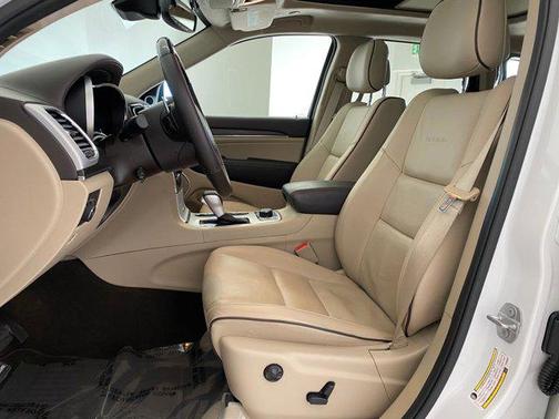 2020 Jeep Grand Cherokee Summit