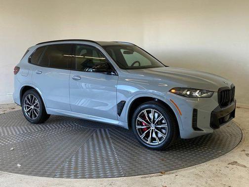 2026 BMW X5 M60i