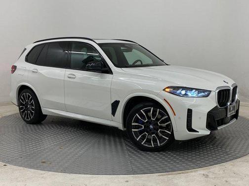 2024 BMW X5 M60i