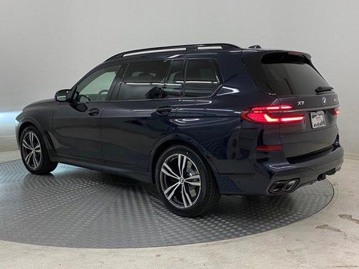 2026 BMW X7 M60i