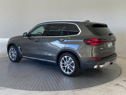 2026 BMW X5 PHEV xDrive50e