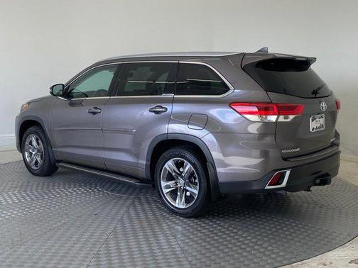 2019 Toyota Highlander Limited Platinum