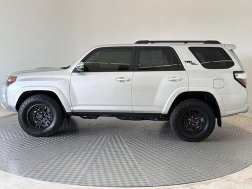 Classic Silver Metallic 2024 Toyota 4Runner TRD Off Road Premium
