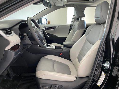 2023 Toyota RAV4 Limited