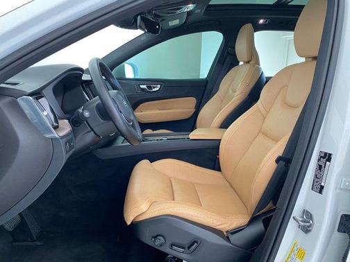 2021 Volvo XC60 T5 Inscription