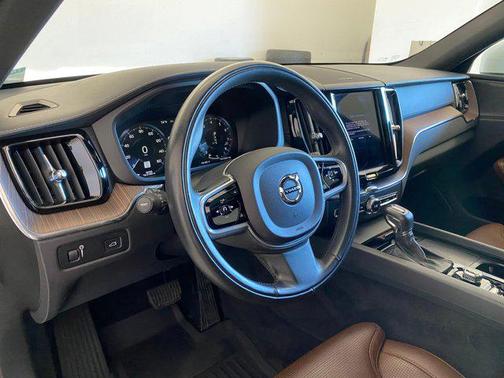 2021 Volvo XC60 T6 Inscription