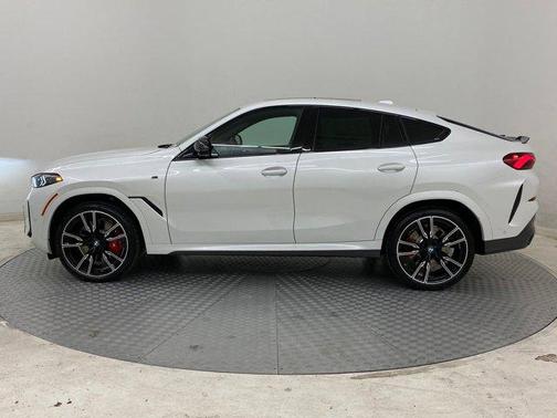 2026 BMW X6 M60i