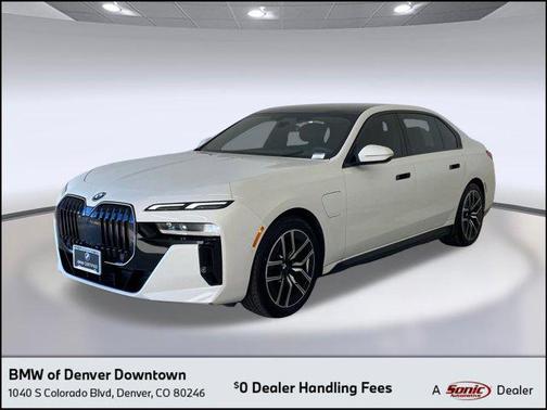 Alpine White 2024 BMW 750e i xDrive