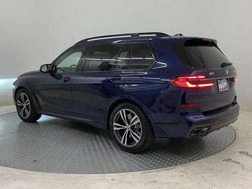 2026 BMW X7 M60i