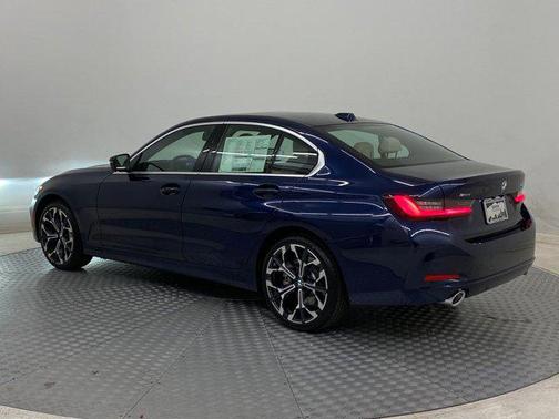 2025 BMW 330 i xDrive