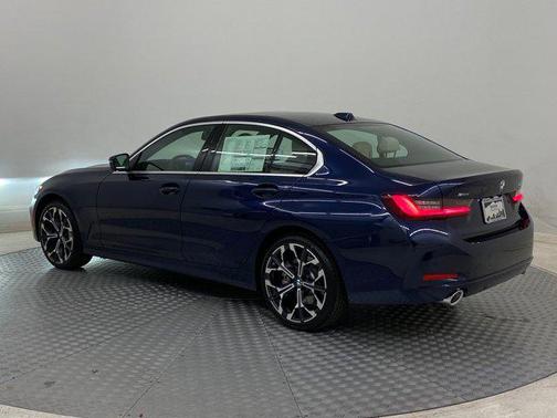 2025 BMW 330 i xDrive
