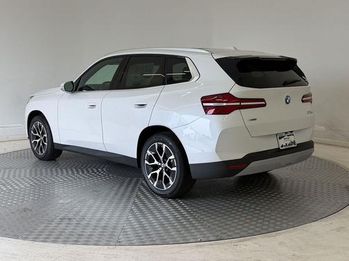 Mineral White Metallic 2026 BMW X3 30 xDrive