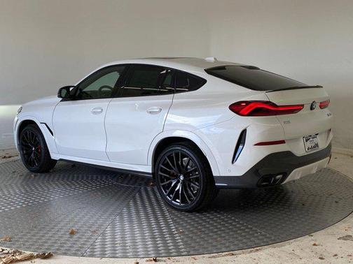 2026 BMW X6 M60i