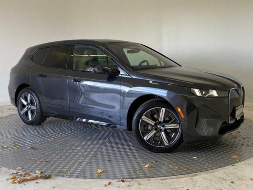 2026 BMW iX xDrive60