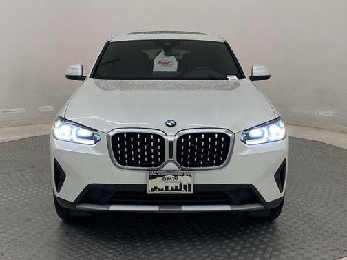 2024 BMW X4 xDrive30i