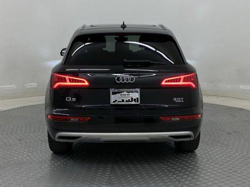 2018 Audi Q5 2.0T Premium Plus