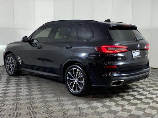 2021 BMW X5 M50i