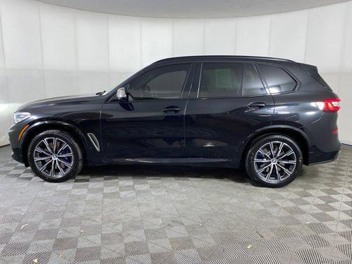 2021 BMW X5 M50i