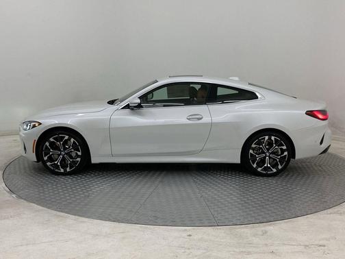 Mineral White Metallic 2026 BMW 430 i xDrive