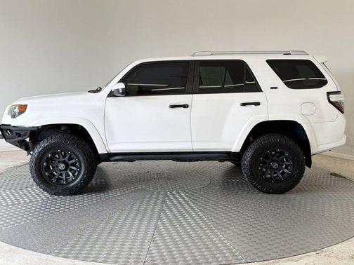 Super White 2014 Toyota 4Runner SR5