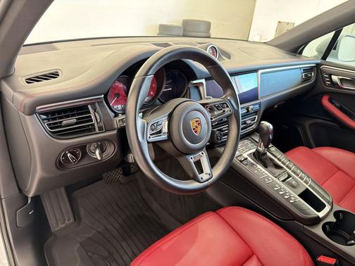 White 2020 Porsche Macan Macan GTS