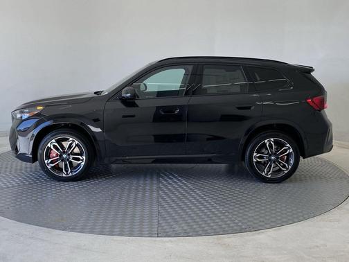 Black Sapphire Metallic 2025 BMW X1 xDrive28i