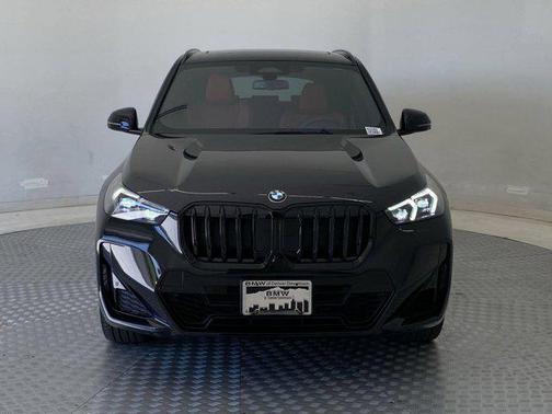 Black Sapphire Metallic 2025 BMW X1 xDrive28i