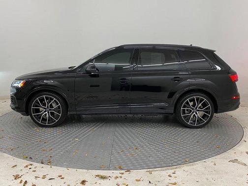 2022 Audi Q7 55 Prestige
