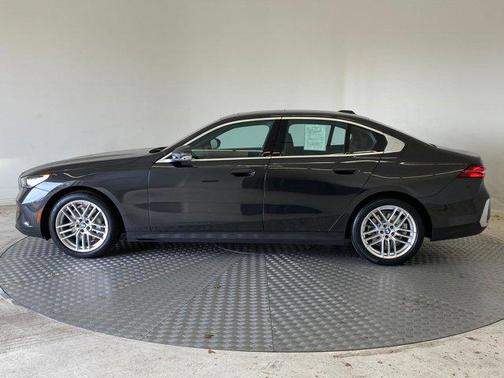 2024 BMW 530 xDrive