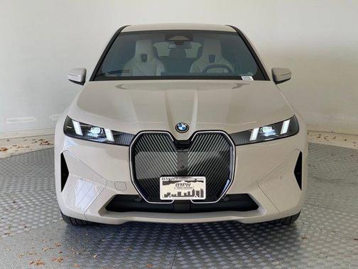 2026 BMW iX xDrive45
