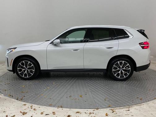 Mineral White Metallic 2026 BMW X3 30 xDrive