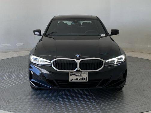 2025 BMW 330 i xDrive