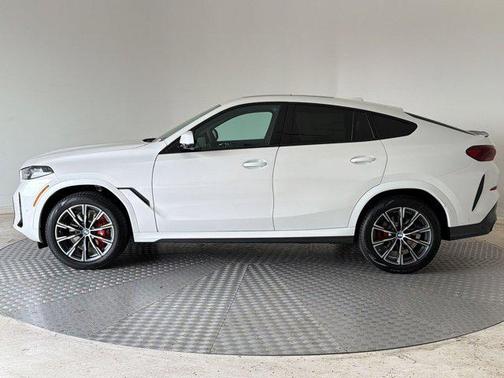 Mineral White Metallic 2026 BMW X6 xDrive40i