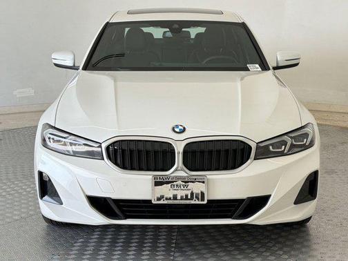 Mineral White Metallic 2025 BMW 330 xDrive